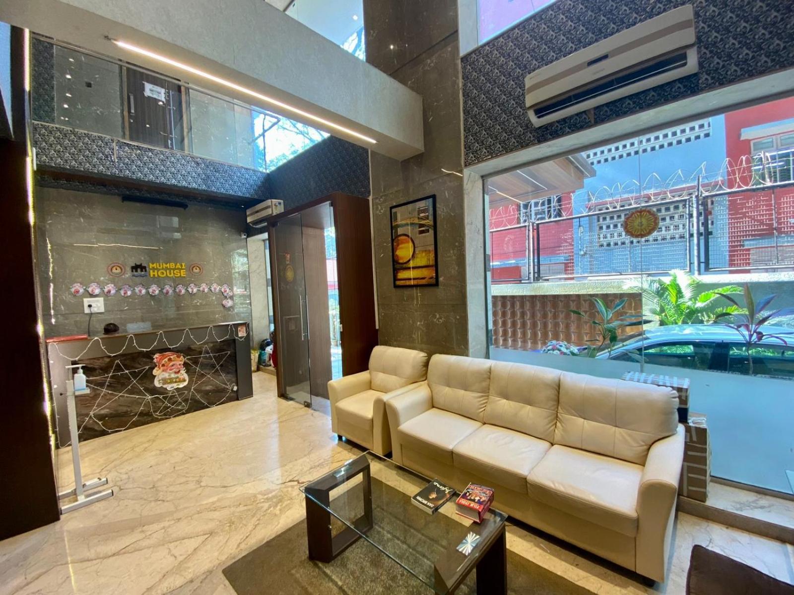 Mumbai House Luxury Apartments Santacruz East, Mumbai Eksteriør bilde