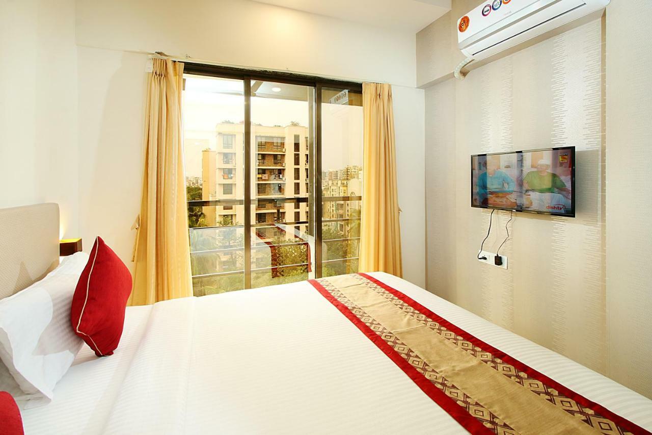 Mumbai House Luxury Apartments Santacruz East, Mumbai Eksteriør bilde