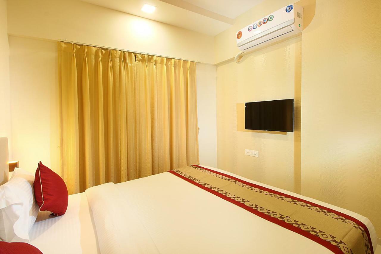 Mumbai House Luxury Apartments Santacruz East, Mumbai Eksteriør bilde