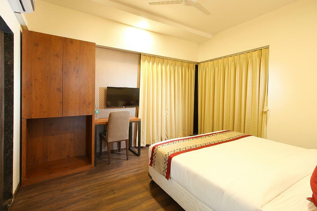 Mumbai House Luxury Apartments Santacruz East, Mumbai Eksteriør bilde